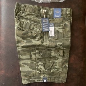 Brand new never worn camo cargo shorts.
